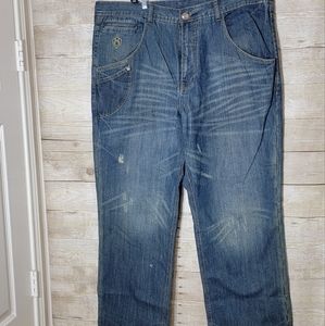 Eight, Distressed Jeans